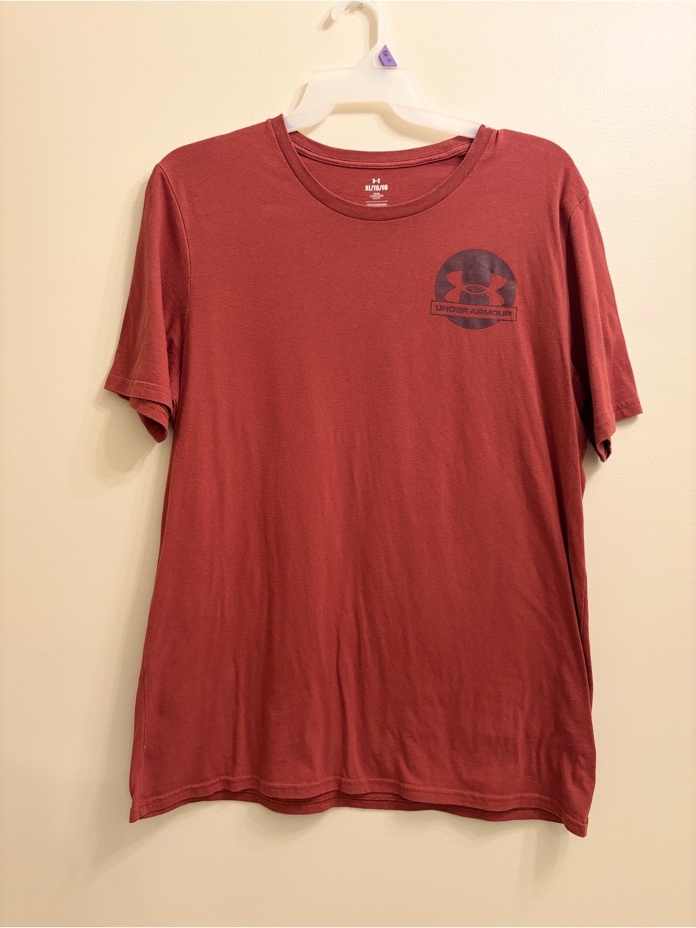 Under Armour Men’s Brick Red Short-Sleeve Logo Tee